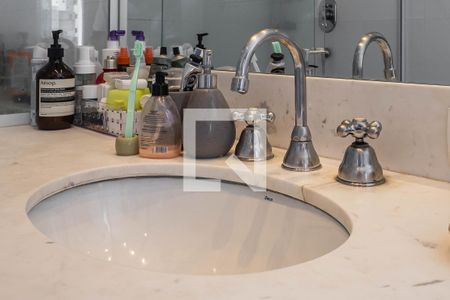 Apartamento para alugar com 82m², 2 quartos e 1 vagaBanheiro da Suíte