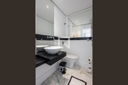 Lavabo de apartamento para alugar com 2 quartos, 80m² em Pinheiros, São Paulo