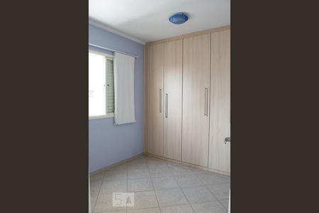 QUARTO SUÍTE 1 de apartamento para alugar com 2 quartos, 66m² em Vila Guaca, São Paulo