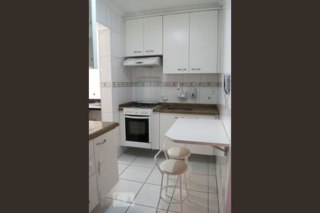 Apartamento para alugar com 66m², 2 quartos e 1 vaga Apartamento para alugar com 66m², 2 quartos e 1 vagaCOZINHA