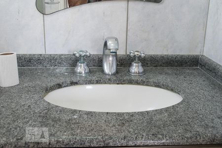 Apartamento para alugar com 66m², 2 quartos e 1 vaga Apartamento para alugar com 66m², 2 quartos e 1 vagaBANHEIRO SUÍTE 2