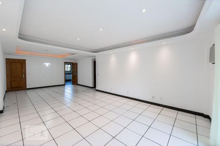 Apartamento à venda com 180m², 4 quartos e 3 vagasSala