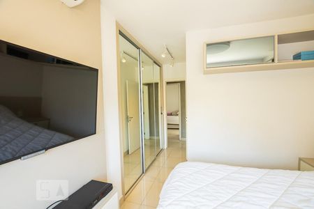 Apartamento à venda com 105m², 2 quartos e 2 vagas Apartamento à venda com 105m², 2 quartos e 2 vagasQuarto