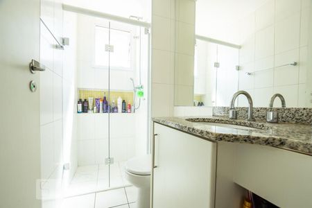 Apartamento à venda com 105m², 2 quartos e 2 vagas Apartamento à venda com 105m², 2 quartos e 2 vagasBanheiro
