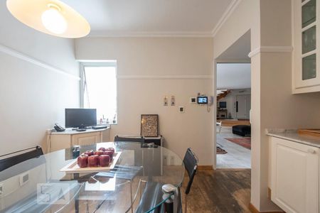 Apartamento à venda com 580m², 3 quartos e 8 vagas Apartamento à venda com 580m², 3 quartos e 8 vagasSala de almoço