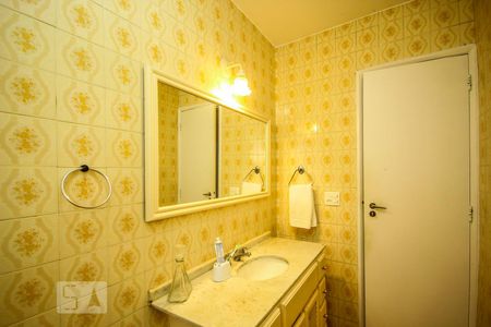 Banheiro de apartamento para alugar com 3 quartos, 100m² em Copacabana, Rio de Janeiro