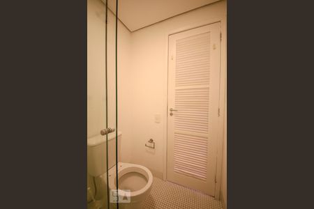 Apartamento à venda com 180m², 3 quartos e 3 vagas Apartamento à venda com 180m², 3 quartos e 3 vagasBanheiro Social