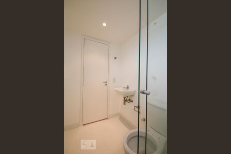 Apartamento à venda com 180m², 3 quartos e 3 vagas Apartamento à venda com 180m², 3 quartos e 3 vagasBanheiro da Cobertura