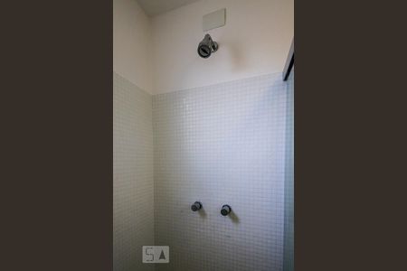 Apartamento à venda com 180m², 3 quartos e 3 vagas Apartamento à venda com 180m², 3 quartos e 3 vagasBanheiro da Suite