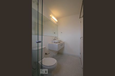 Apartamento à venda com 180m², 3 quartos e 3 vagas Apartamento à venda com 180m², 3 quartos e 3 vagasBanheiro da Suite