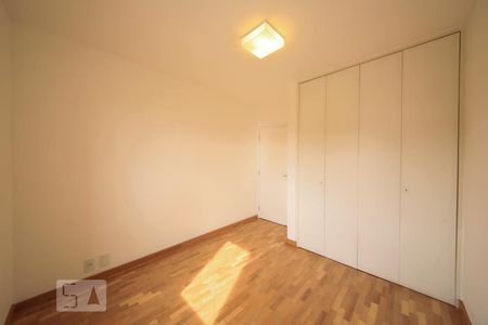Apartamento à venda com 180m², 3 quartos e 3 vagas Apartamento à venda com 180m², 3 quartos e 3 vagasQuarto 1