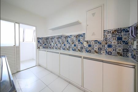 Apartamento à venda com 180m², 3 quartos e 3 vagas Apartamento à venda com 180m², 3 quartos e 3 vagasCozinha