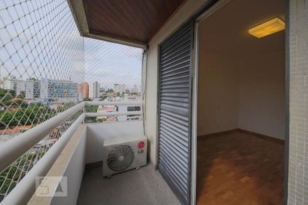 Apartamento à venda com 180m², 3 quartos e 3 vagas Apartamento à venda com 180m², 3 quartos e 3 vagasVaranda da Suite