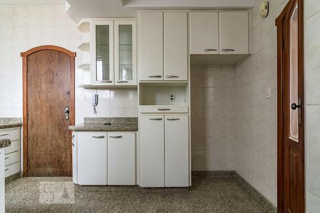 Cozinha de apartamento à venda com 5 quartos, 180m² em Cidade Nova, Belo Horizonte