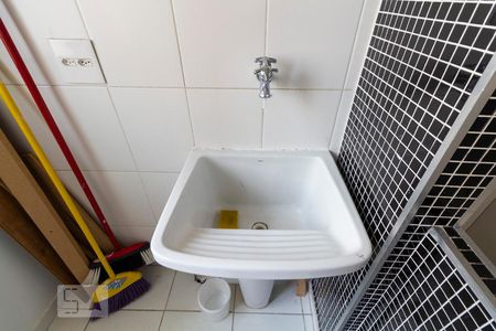 Apartamento à venda com 57m², 3 quartos e 1 vagaÁrea de serviço