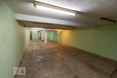 Casa à venda com 457m², 4 quartos e 8 vagas Casa à venda com 457m², 4 quartos e 8 vagasGaragem