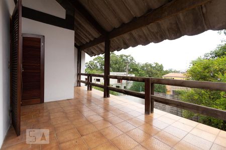 Casa à venda com 457m², 4 quartos e 8 vagas Casa à venda com 457m², 4 quartos e 8 vagasSacada da Suíte