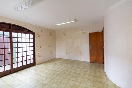 Casa à venda com 457m², 4 quartos e 8 vagas Casa à venda com 457m², 4 quartos e 8 vagasCopa