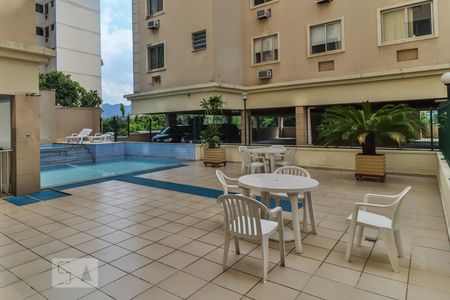 Apartamento para alugar com 55m², 2 quartos e 1 vaga Apartamento para alugar com 55m², 2 quartos e 1 vagaPiscina