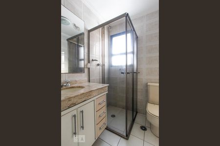 Apartamento à venda com 199m², 4 quartos e 4 vagas Apartamento à venda com 199m², 4 quartos e 4 vagasBanheiro