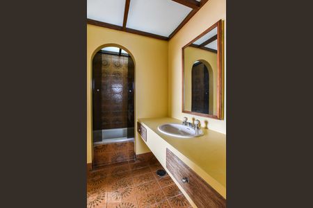 Apartamento à venda com 212m², 3 quartos e 3 vagasBanheiro da Suíte