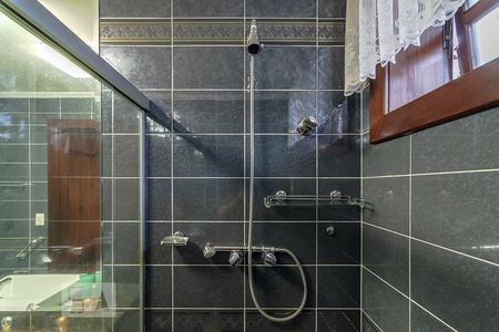 Casa à venda com 550m², 5 quartos e 5 vagas Casa à venda com 550m², 5 quartos e 5 vagasSuite do Quarto 2