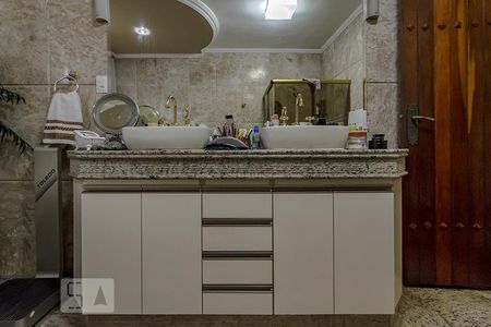 Casa à venda com 550m², 5 quartos e 5 vagas Casa à venda com 550m², 5 quartos e 5 vagasSuite do Quarto 5