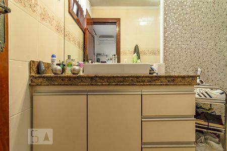 Casa à venda com 550m², 5 quartos e 5 vagas Casa à venda com 550m², 5 quartos e 5 vagasSuite do Quarto 3