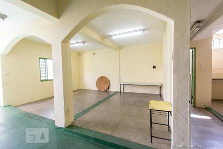 Salão de casa para alugar com 8 quartos, 500m² em Alípio de Melo, Belo Horizonte