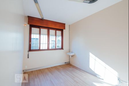 Casa à venda com 269m², 6 quartos e 2 vagas Casa à venda com 269m², 6 quartos e 2 vagasSegundo dormitório ou sala de atendimento