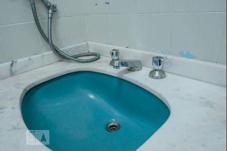 Casa à venda com 269m², 6 quartos e 2 vagas Casa à venda com 269m², 6 quartos e 2 vagasBanheiro