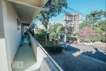 Casa à venda com 269m², 6 quartos e 2 vagas Casa à venda com 269m², 6 quartos e 2 vagasSacada
