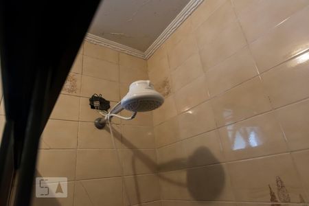 Casa à venda com 450m², 4 quartos e 8 vagas2o. Andar - Suíte 1 - Banheiro (Chuveiro)