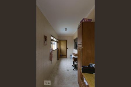 Casa à venda com 450m², 4 quartos e 8 vagas1o. Andar - Área de serviço