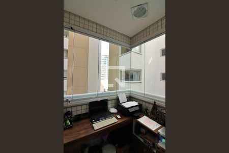 Apartamento à venda com 112m², 2 quartos e 2 vagasSuíte 1 Sacada