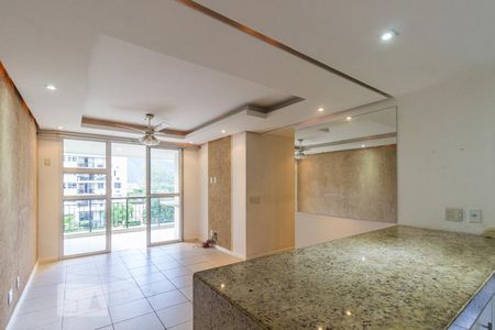 Sala de apartamento para alugar com 3 quartos, 85m² em Recreio dos Bandeirantes, Rio de Janeiro