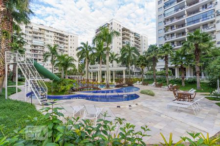 Apartamento para alugar com 85m², 3 quartos e 1 vaga Apartamento para alugar com 85m², 3 quartos e 1 vagaPiscina