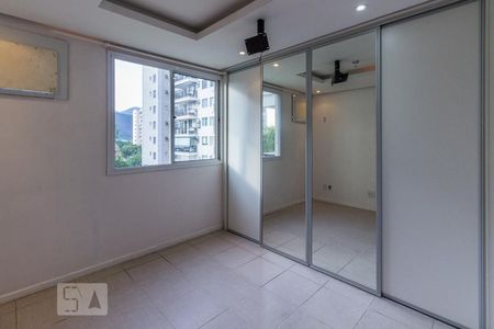 Apartamento para alugar com 85m², 3 quartos e 1 vaga Apartamento para alugar com 85m², 3 quartos e 1 vagaSuíte