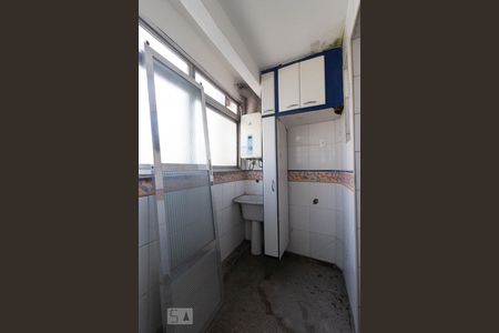 Apartamento para alugar com 700m², 4 quartos e 3 vagasÁrea de Serviço - Primeiro Piso