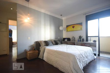Apartamento à venda com 220m², 3 quartos e 4 vagas Apartamento à venda com 220m², 3 quartos e 4 vagasSuíte 3