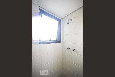 Apartamento à venda com 220m², 3 quartos e 4 vagas Apartamento à venda com 220m², 3 quartos e 4 vagasDetalhe do banheiro suíte 2