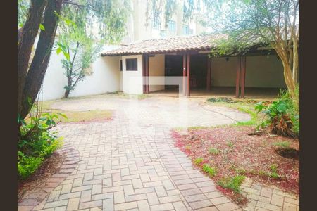 Casa à venda com 640m², 8 quartos e 6 vagas