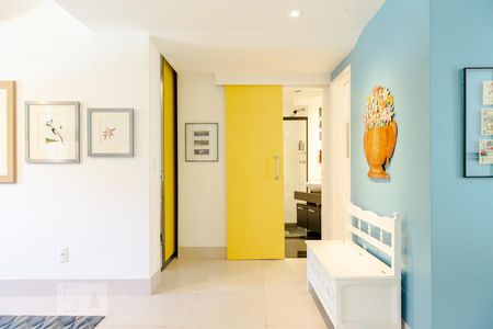 Apartamento à venda com 103m², 2 quartos e 2 vagas Apartamento à venda com 103m², 2 quartos e 2 vagasSala