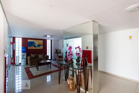 Apartamento à venda com 62m², 2 quartos e 2 vagasHall social