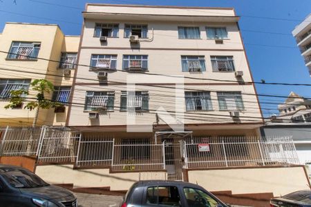 Apartamento para alugar com 80m², 2 quartos e sem vaga Apartamento para alugar com 80m², 2 quartos e sem vagaFachada
