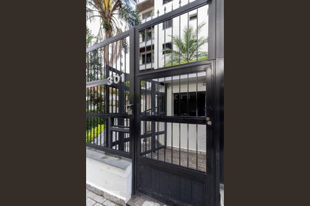 Apartamento à venda com 153m², 4 quartos e 3 vagas Apartamento à venda com 153m², 4 quartos e 3 vagasFachada