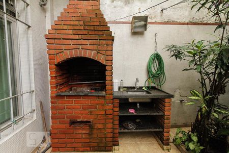 Casa à venda com 304m², 3 quartos e 3 vagaschurrasqueira