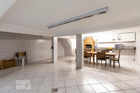 Casa à venda com 260m², 4 quartos e 6 vagas Casa à venda com 260m², 4 quartos e 6 vagasChurrasqueira