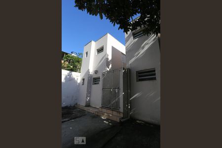 Studio para alugar com 15m², 1 quarto e sem vaga Studio para alugar com 15m², 1 quarto e sem vagaFachada