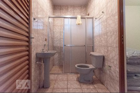 Casa à venda com 445m², 4 quartos e sem vaga Casa à venda com 445m², 4 quartos e sem vagaBanheiro de Serviço